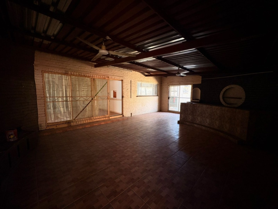 4 Bedroom Property for Sale in Stilfontein Ext 4 North West